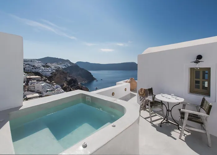 Villa Rhenia's Oia (Santorini)