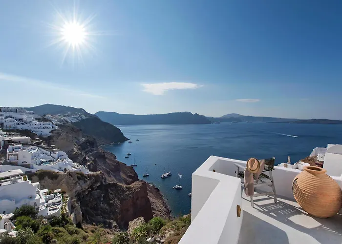 Villa Rhenia's Oia (Santorini)
