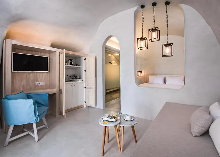 Rhenia's Villa Oia (Santorini)