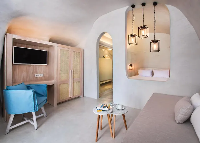 Rhenia's Villa Oia (Santorini)